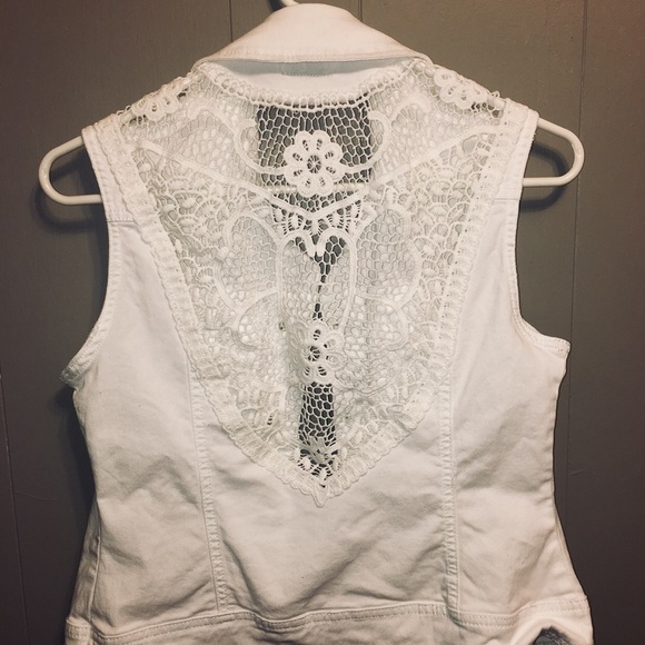 White Mudd Vest*SOLD* - Picture 6 of 6
